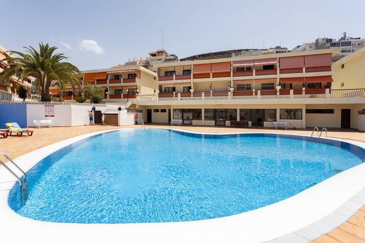Ferienwohnung für 4 Personen, mit Pool und Garten sowie Balkon in Playa de las Américas - 2