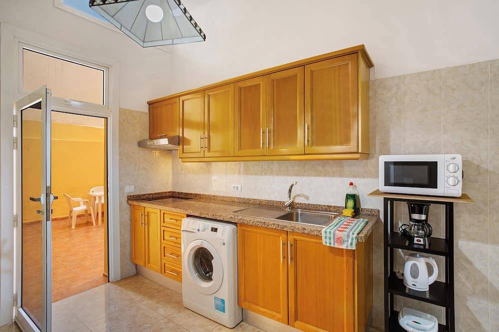 Entire apartment, Apartment 'Santa Cruz De La Palma Rubi 1' with Mountain View and Wi-Fi in Santa Cruz de La Palma, La Palma South