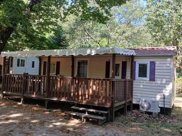 Camping pour 8 personnes, avec Terrasse et Piscine