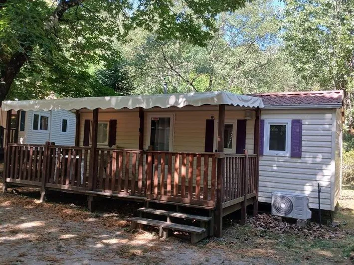 Camping pour 8 personnes, avec piscine et terrasse - 1