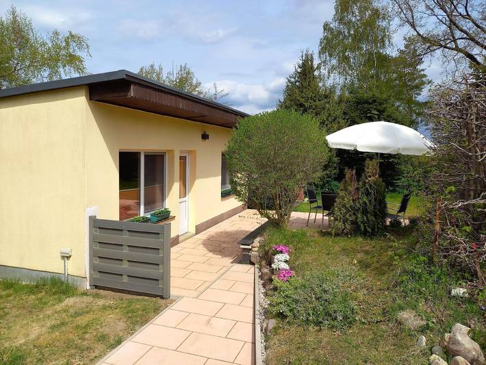 Bungalow für 4 Personen, mit Terrasse in Mecklenburg-Vorpommern - 2