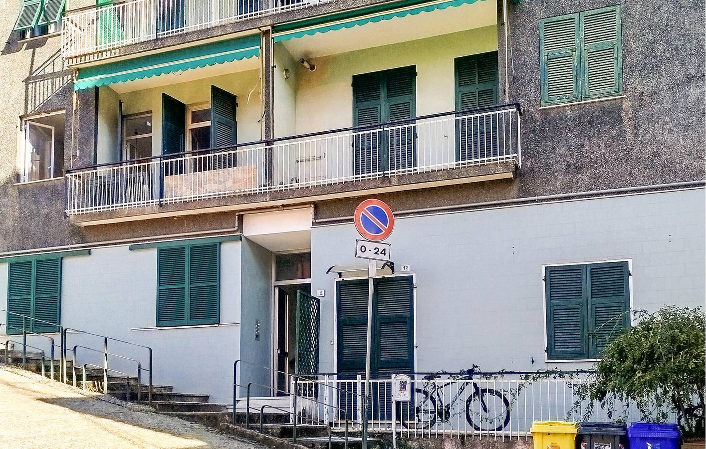 Appartamento intero, Rifugio sulla spiaggia con WiFi e aria condizionata, a 600 metri dalla spiaggia in Lavagna, Comune di Lavagna