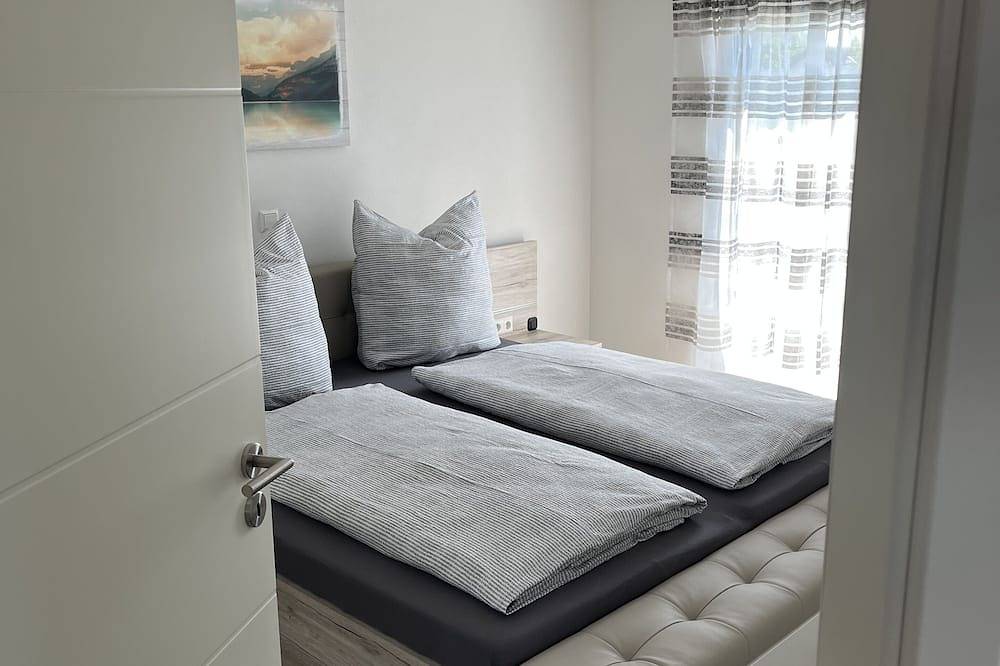 Ganze Wohnung, Ferienwohnung Amselnest 10 Min. vom Legoland Günzburg Entfernt in Bibertal, Bayerisch Schwaben