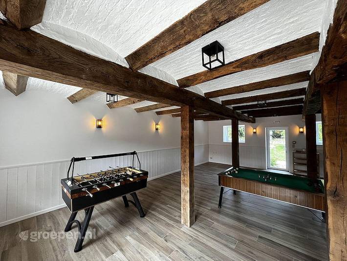 Location de vacances pour 22 personnes, avec piscine ainsi que jardin et terrasse à Houyet - 3
