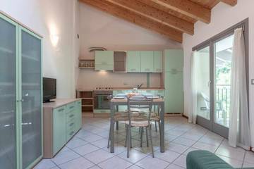 Gîte pour 4 personnes, avec balcon et vue à Grumes