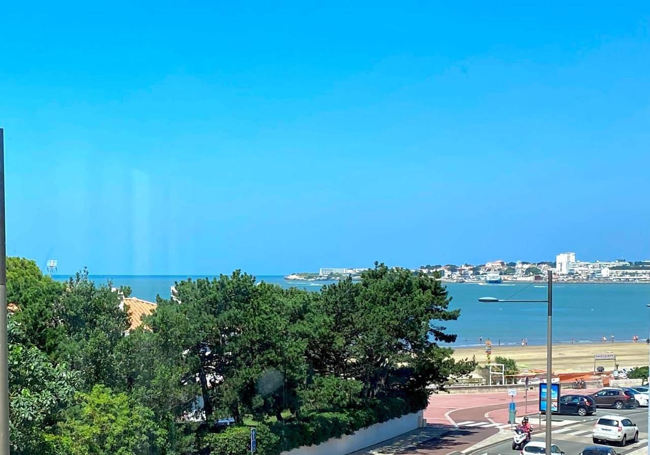 Appartement entier, Two-Bedroom Apartment in Saint-Georges-de-Didonne, Côte de Beauté