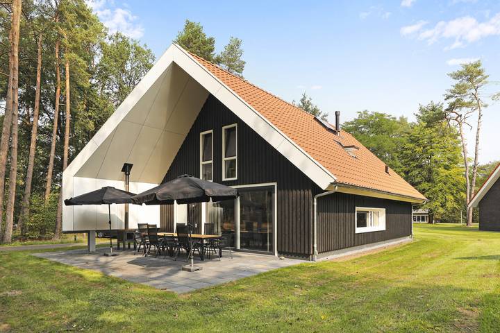 Bungalow voor 10 personen, met terras en balkon/terras in Beekbergen