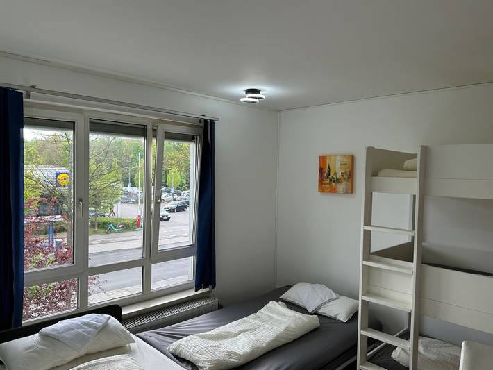 Ganze Ferienwohnung, 5 Personen / Messe/ Marienplatz /Viktualienmarkt/Oktoberfest in München Johanneskirchen, München