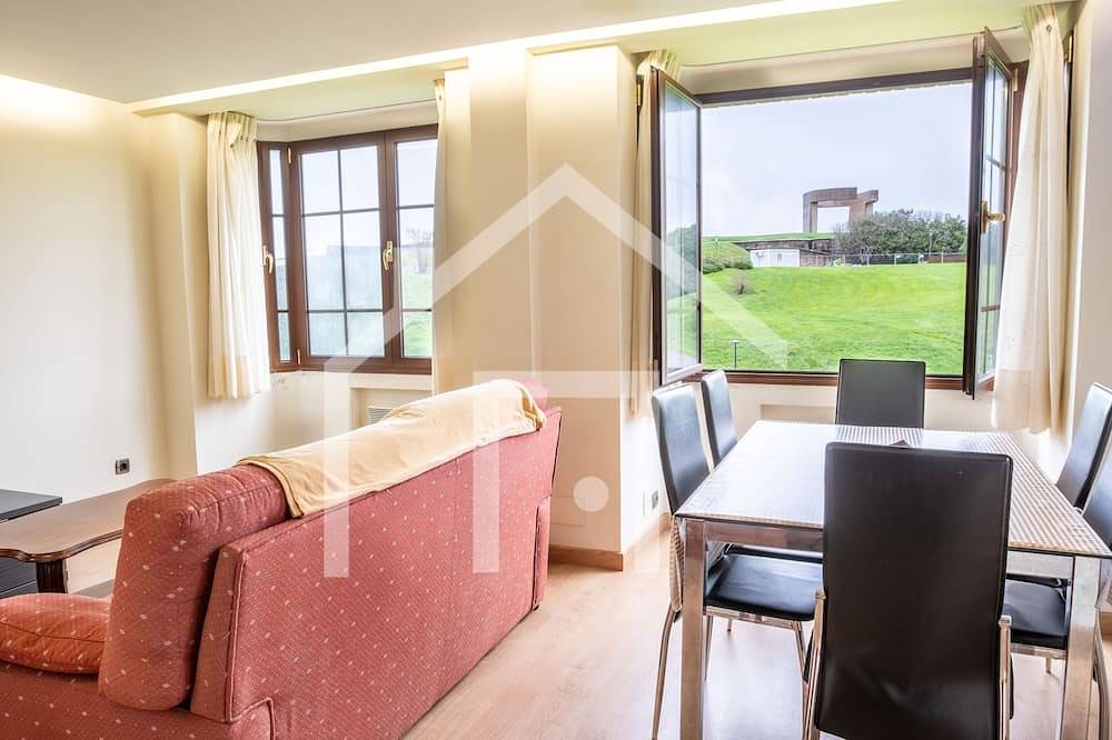 Appartamento intero, El cerro-Appartamento-Balcone-Bagno privato in Distrito Centro (Gijón), Gijon