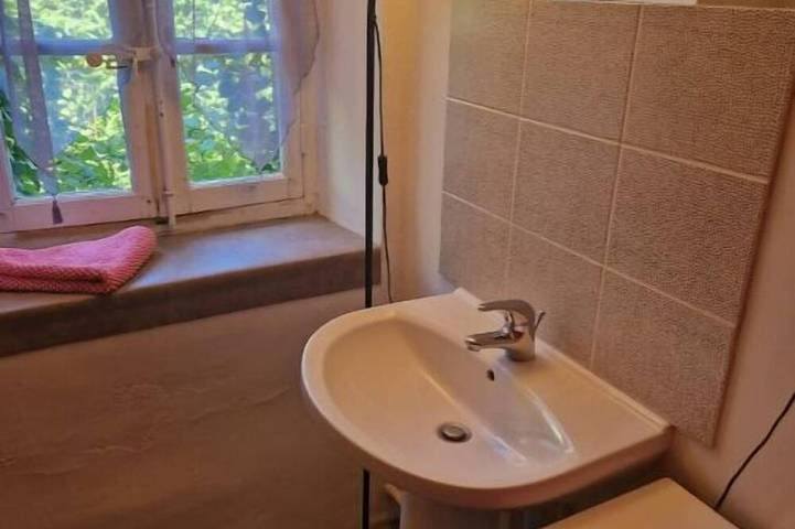 Location de vacances pour 21 personnes, avec jardin et terrasse, animaux acceptés à Le Puech - 4