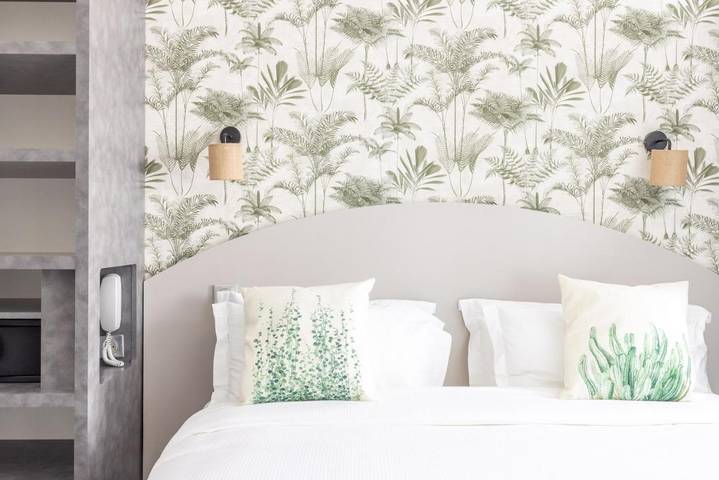 Hôtel pour 2 personnes, avec piscine et jardin, animaux acceptés dans Office De Tourisme De Juan Les Pins - 4