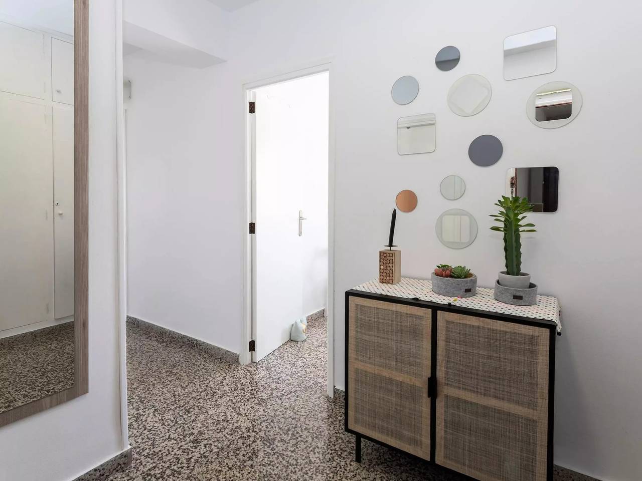 Entire apartment, 4 Rooms 5 People in Playa de Les Deveses, Dénia