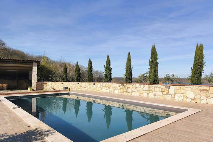 Location de vacances pour 4 personnes, avec piscine et jardin, animaux acceptés dans Clermont-Soubiran