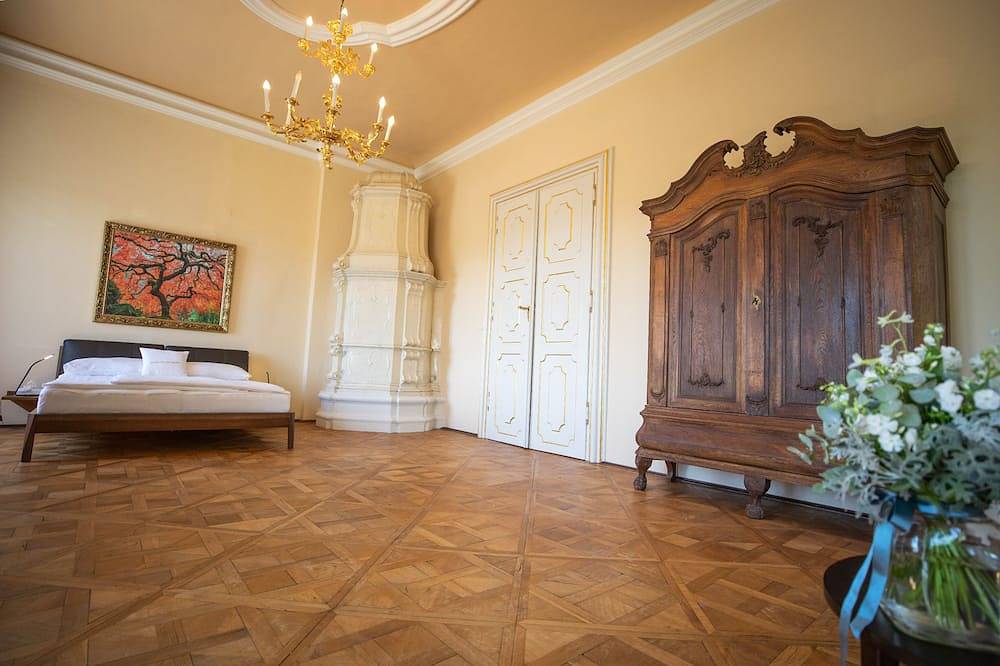 Ganze Wohnung, Exklusive Schloss Wohnung - 170m² purer Luxus - Nähe Bad Blumau & Loipersdorf in Fürstenfeld, Steirerland