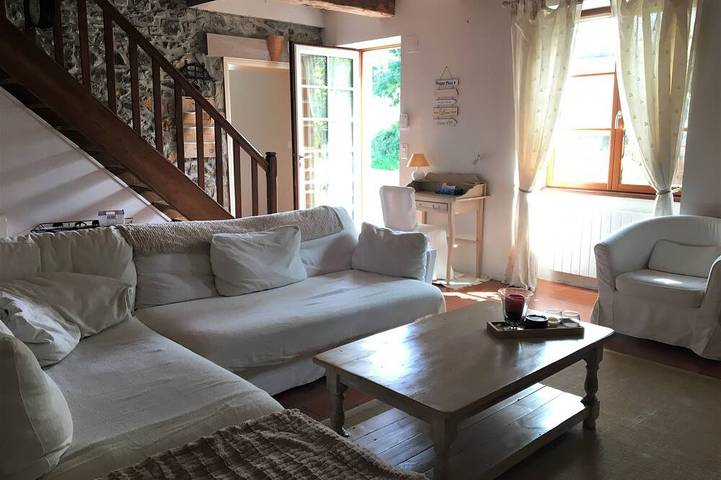 Location de vacances pour 6 personnes, avec jardin et terrasse à Pléboulle - 2