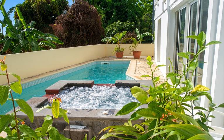 Ferienwohnung für 4 Personen, mit Pool und Whirlpool sowie Terrasse - 1