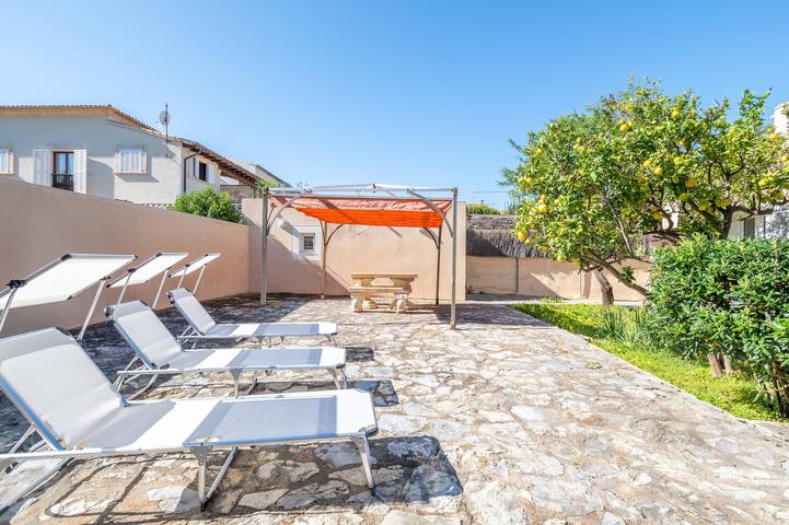 Holiday home for 5 people, with garden - 1