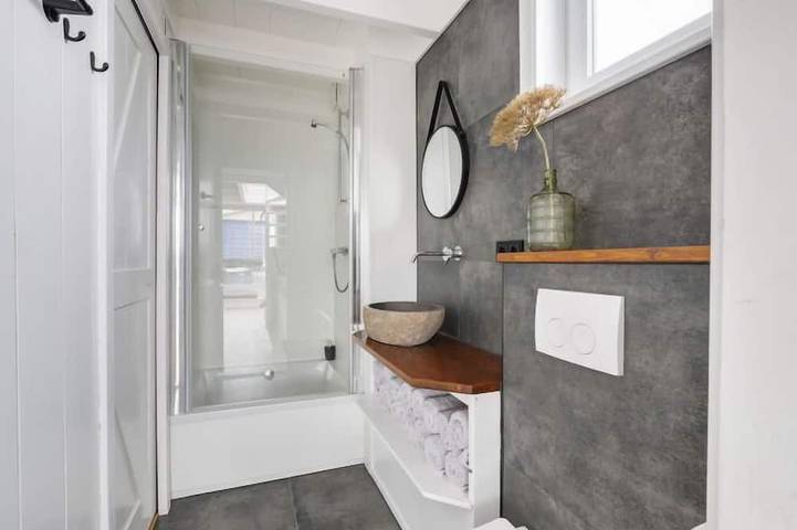 Harboursuite Woudsend incl. motorboot in Woudsend, Ijsselmeer