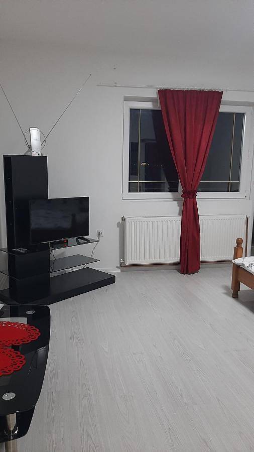 Gîte pour 2 personnes, avec jardin et balcon à Novi Sad