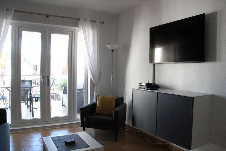 Ganze Wohnung, Ein-Zimmer-Wohnung am Villamartin Plaza, Costa Blanca - 5 Min vom Strand in Brisas y Golf, Orihuela