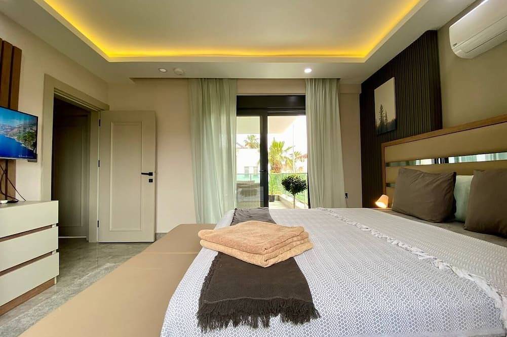 Villa Annabèll1 with Private pool , 3 floors , jaccuzi in Belek, Provinz Antalya