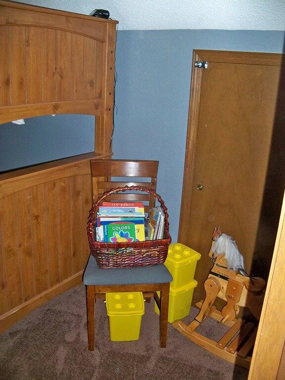 Steps away from Wild Basin:Rmnp- 2-bdrm cabin perfect for adventure or relaxing! in Allenspark, Boulder County