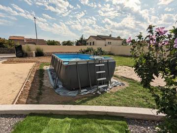 Cottage pour 11 personnes, avec jardin ainsi que terrasse et piscine à Saint-Didier-sous-Aubenas