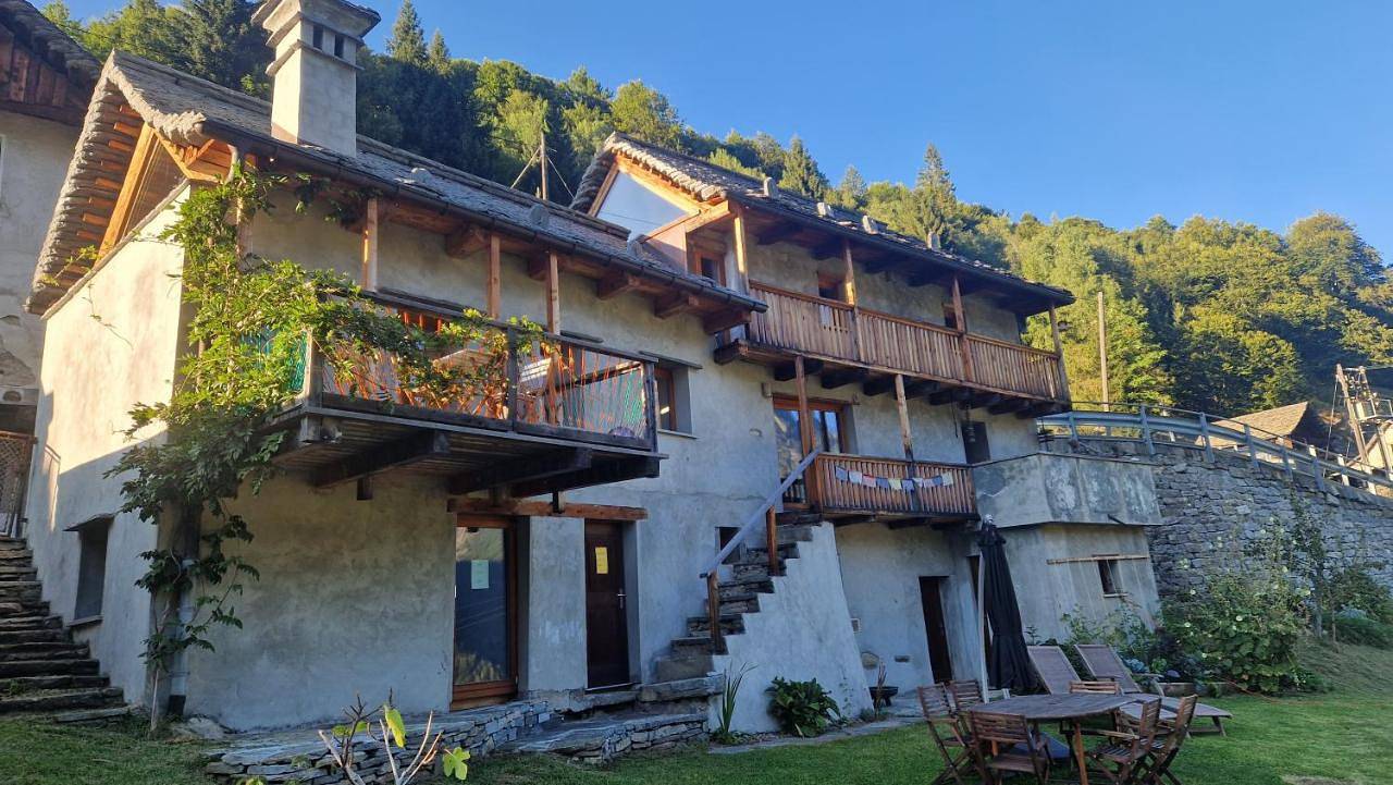 Casa Viola in Piano di Campo (Vallemaggia), Campo
