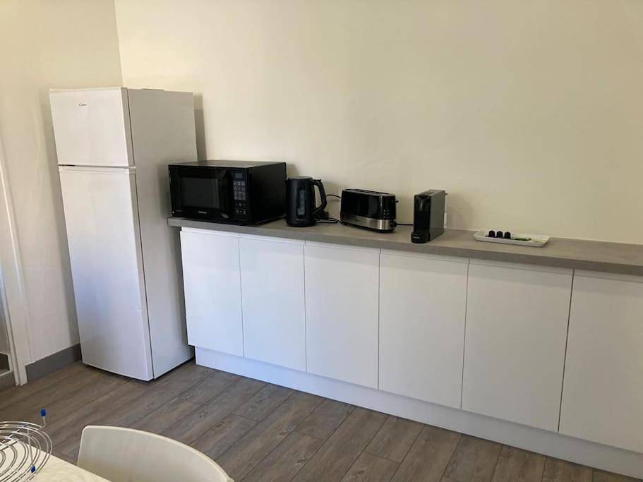 Appartement entier, Charmant F2 en centre bourg in Huisseau-sur-Cosson, Sologne