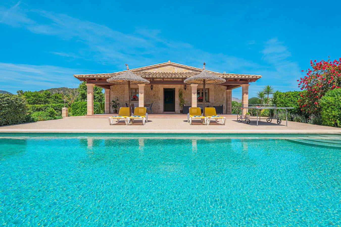 Acogedora casa para 4 personas con Wi-Fi, jardín, terraza y piscina privada con función de hidromasaje in Pollença, Mallorca Norte