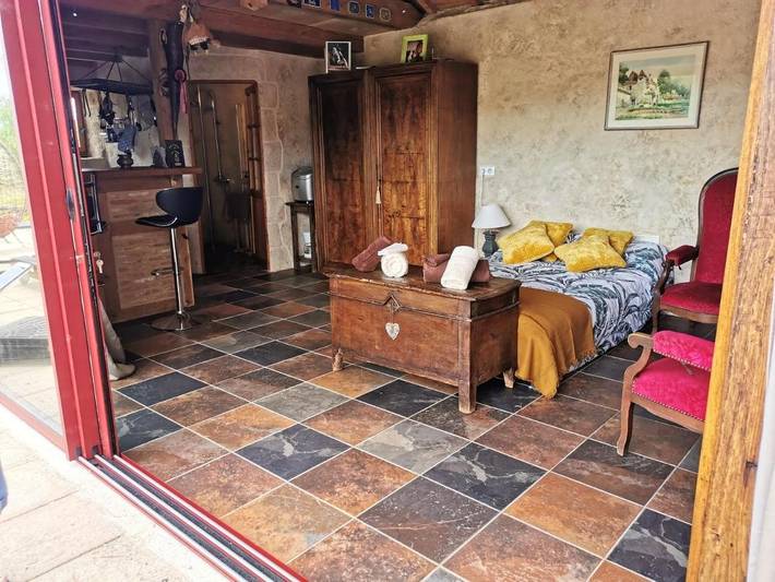 Gîte pour 2 personnes, avec piscine et jardin à BIO - 4