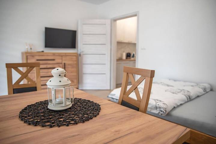 Apartament wakacyjny dla 4 osób, z ogród w Dębina