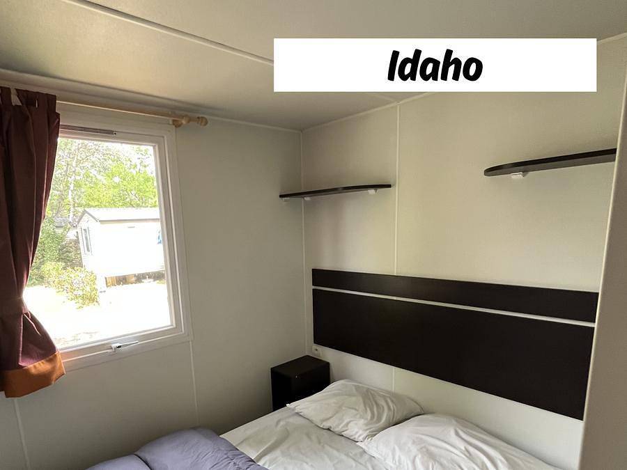 Flower Camping La Vidaresse   - Mobilhome 4 personnes - Mobil-Home Standard Idaho 2 chambres (25 m²) in Sainte-Anastasie-sur-Issole, Région de Brignoles