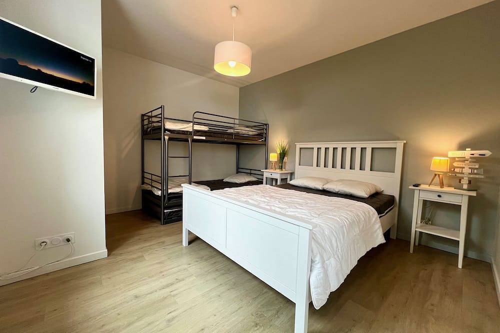 Gîte proche Plage x 6 pers 45m2 Piscine & Parking in Les Sables-d'Olonne, Vendée