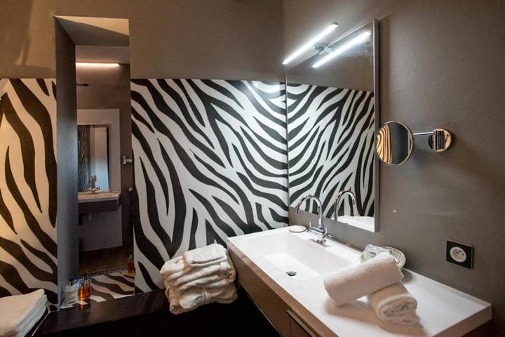 Hôtel pour 2 personnes, avec jardin et piscine ainsi que jacuzzi et sauna, animaux acceptés à Collias - 4