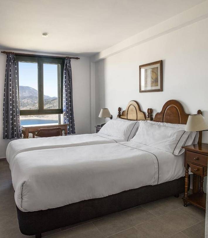 Hôtel pour 3 personnes, avec vue sur le lac et vue à Zahara de la Sierra - 2