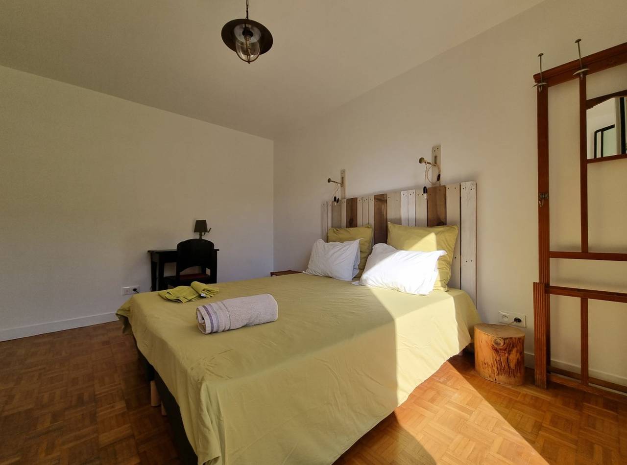 Maison d'hôtes Les Terrasses de Chantarel - Chambre La Vigie in Rouillon, Sarthe