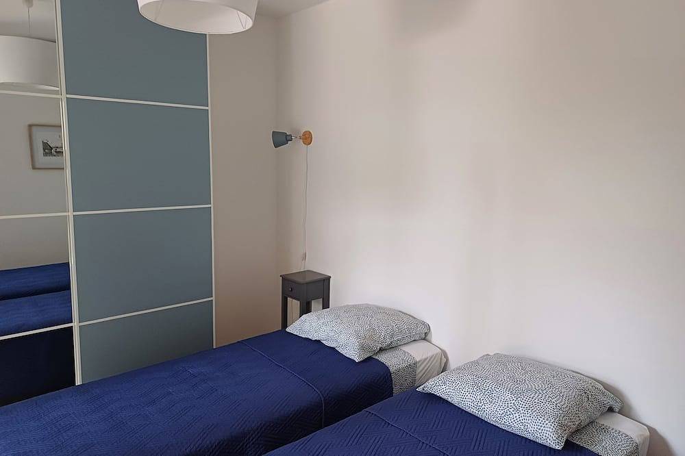 Ganze Wohnung, \"Sous le Mûrier\": apartment 5 minutes from the sea on foot in Saintes-Maries-de-la-Mer, Arles und Umgebung