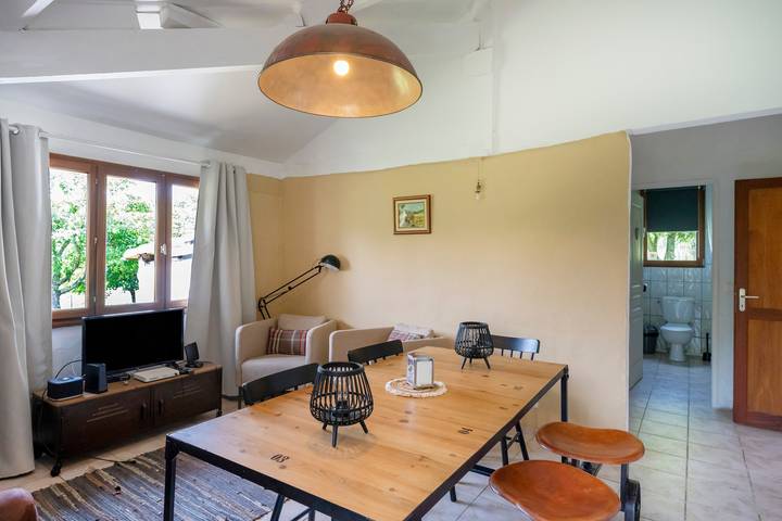 Maison "Lou Tapata" mit Gemeinschaftspool, privater Terrasse und Wlan in Panjas, Gers