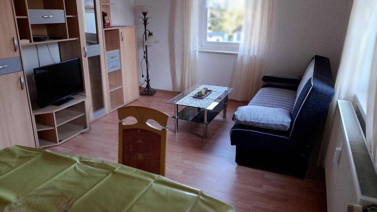 Ganze Ferienwohnung, Ferienwohnung für 2 Personen (45 m²) in Zwickau in Zwickau, Chemnitz und Umgebung