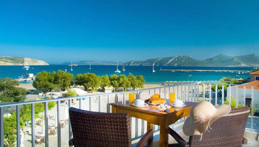 Hôtel pour 6 personnes, avec Balcon et Terrasse ainsi que Jardin et Vue