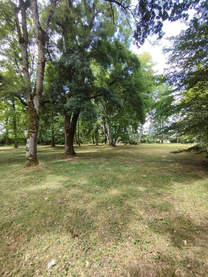 Location de vacances pour 6 personnes, avec terrasse ainsi que jardin et piscine, animaux acceptés à Causse-et-Diège - 4