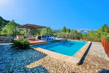 Villa in Pollença, Serra de Tramuntana für 8 