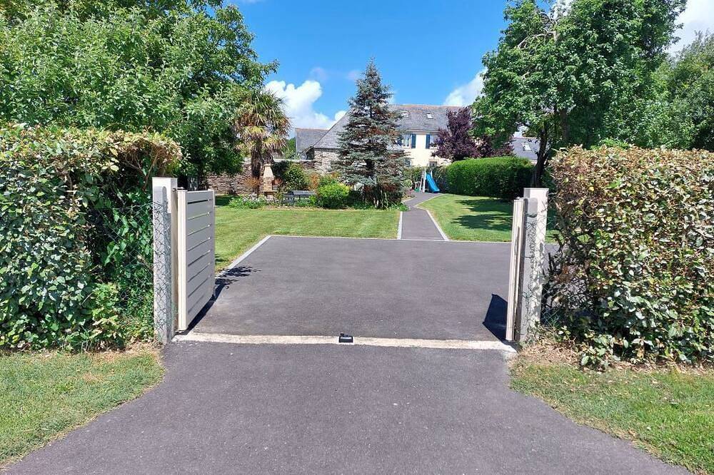 Maison avec jardin verdoyant in Sainte-Anne la Palud, Plonévez-Porzay