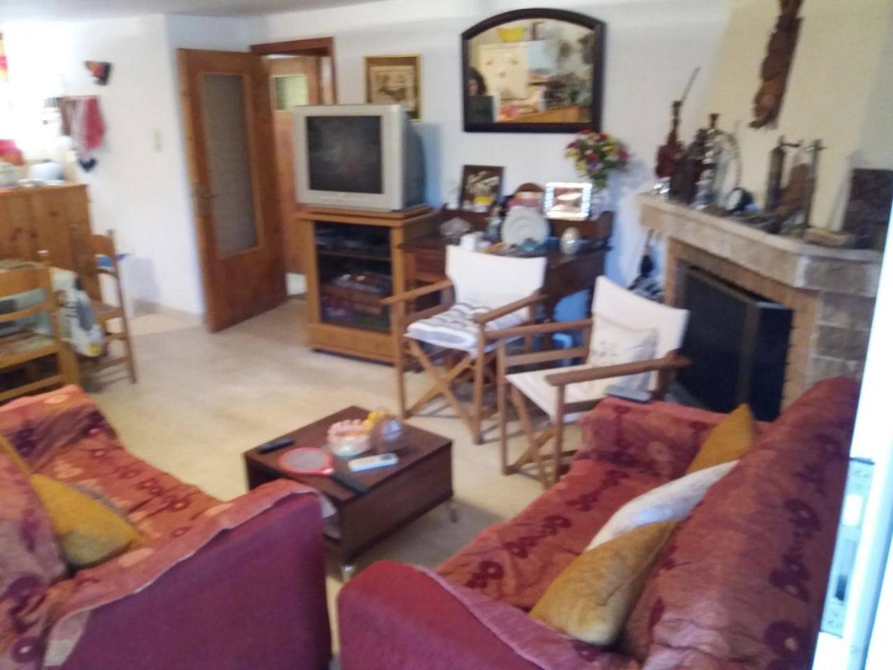 Aliki House in Porto Rafti, Markopoulo-Mesogaia