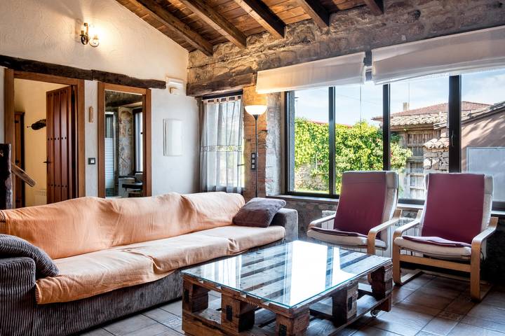 Chalet para 10 personas, con balcón y jardín, Se admiten mascotas en Sayago - 4