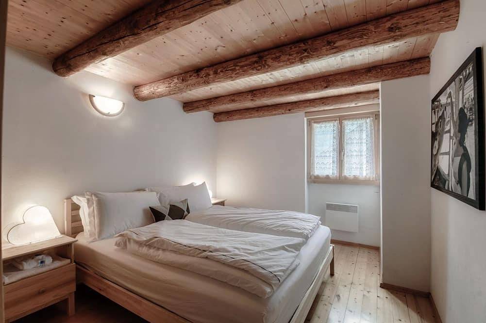 Ganze Wohnung, Romantisches Chalet in den Leventina Bergen (Romantic Chalet) in Faido, Lepontinische Alpen
