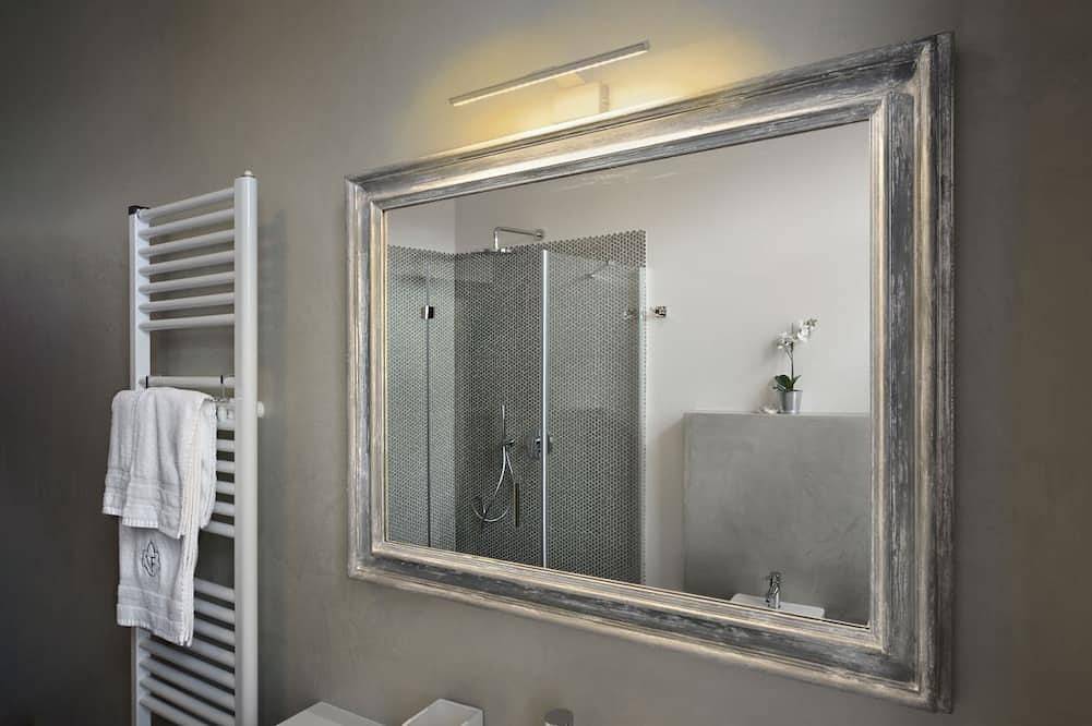Superior Room Erba Voglio  in Villa le Facezie B&B in Terranuova Bracciolini, Valdarno