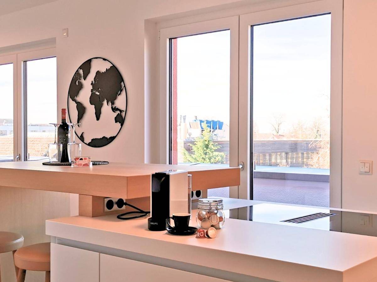 Ganze Wohnung, Fynbos City Penthouse, Dachterrasse, Design-Küche, Parkplatz in Straubing, Ostbayern