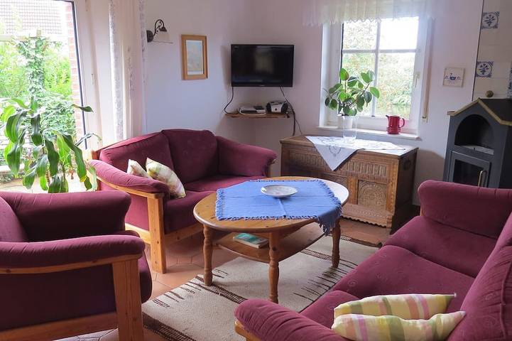 Idyllisches Ferienhaus in bester Lage am Timmeler Meer in Strand am Timmeler Meer, Großefehn